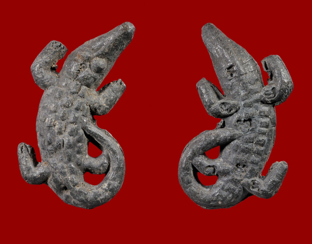 จระเข้โทน รุ่น 2 หัวอุ ล.พ. สนิท วัดลําบัวลอย