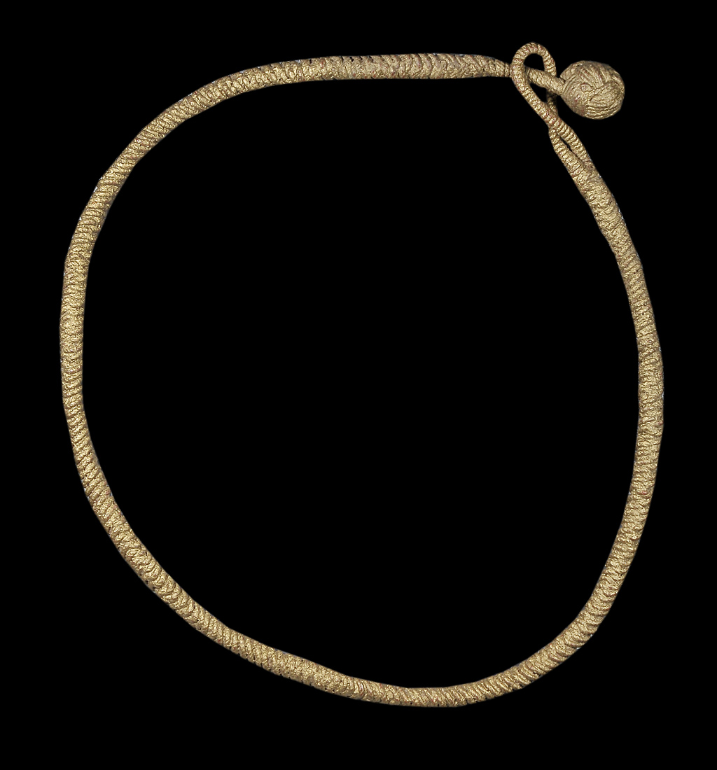 เชือกคาดสะดือหนุมาน หลวงพ่อสนิท เส้นที่ ๓