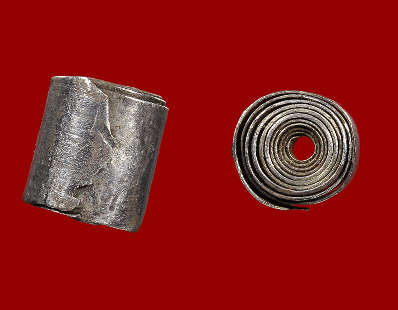 ตะกรุดลูกอมโลกธาตุ หลวงปู่ใจ วัดเสด็จ เนื้อเงิน ตัวจริง!!!